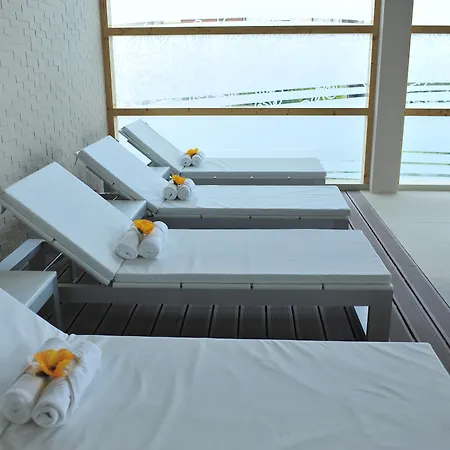 Hotel Axis Porto Business & 4*