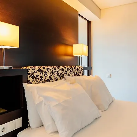 Axis Porto Business & Hotel