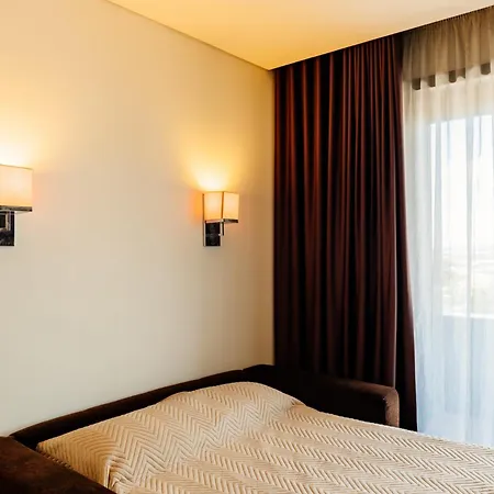 Otel Axis Porto Business & Pedroucos (Porto)