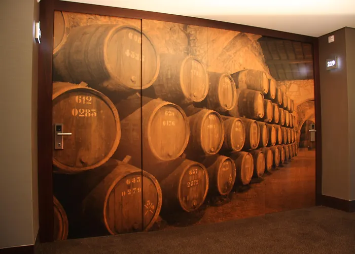 Axis Porto Business & 4* Pedroucos (Porto)