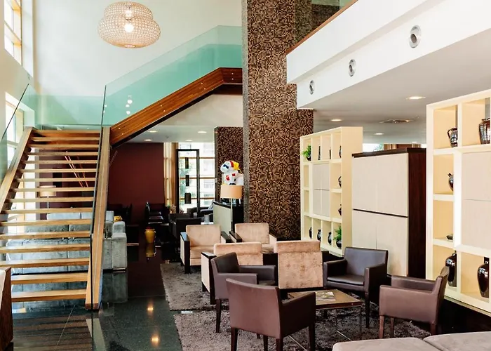 Otel Axis Porto Business & Pedroucos (Porto)