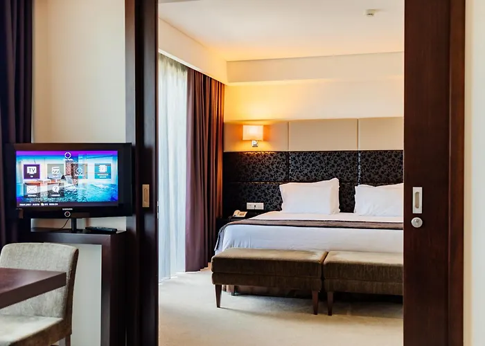 Otel Axis Porto Business &