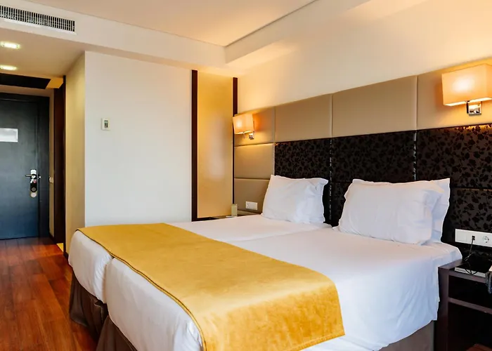 Axis Porto Business & Pedroucos (Porto)