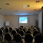Axis Porto Business & Hotel 4*
