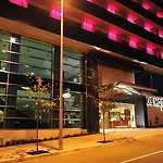 Axis Porto Business &