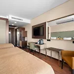 Axis Porto Business & 4*