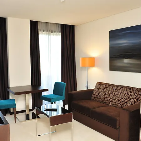 Axis Porto Business & 4* Pedroucos (Porto)