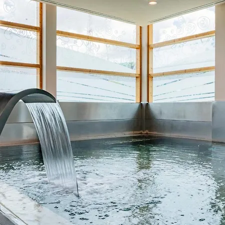 Axis Porto Business & Pedroucos (Porto)