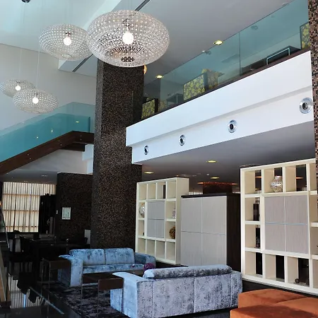 Axis Porto Business & Ξενοδοχείο 4*