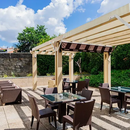 Axis Porto Business & Pedroucos (Porto)