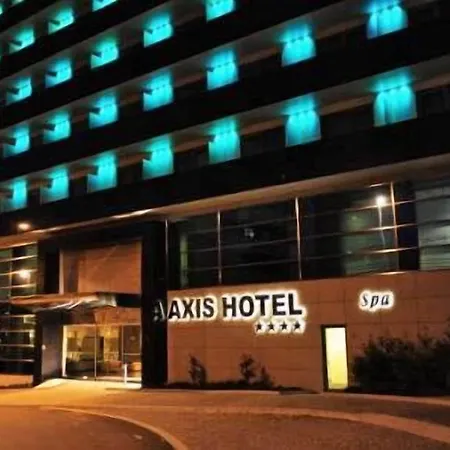 Axis Porto Business & 4*