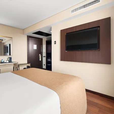 Hotel Axis Porto Business & 4*