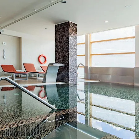 Axis Porto Business & Otel