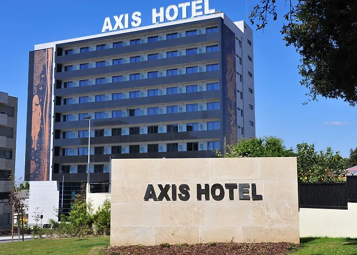 Axis Porto Business & 4*