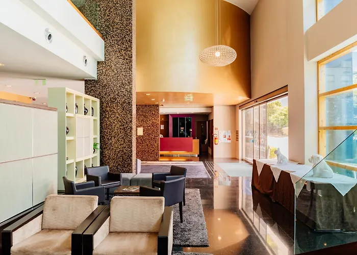 Axis Porto Business & Hotel