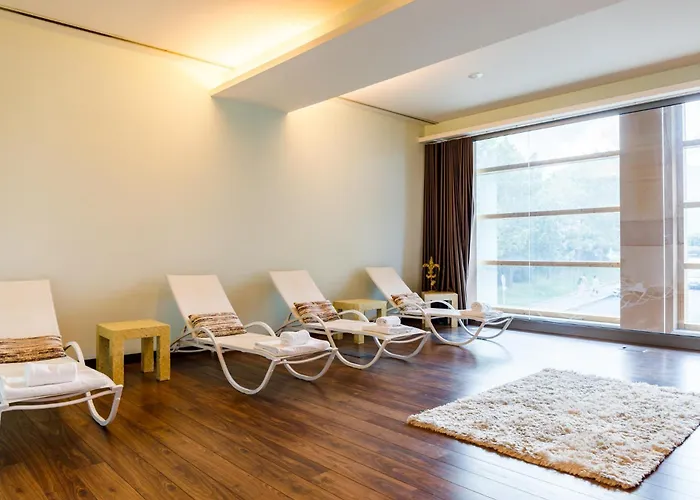 فندق Axis Porto Business & Pedroucos (Porto)