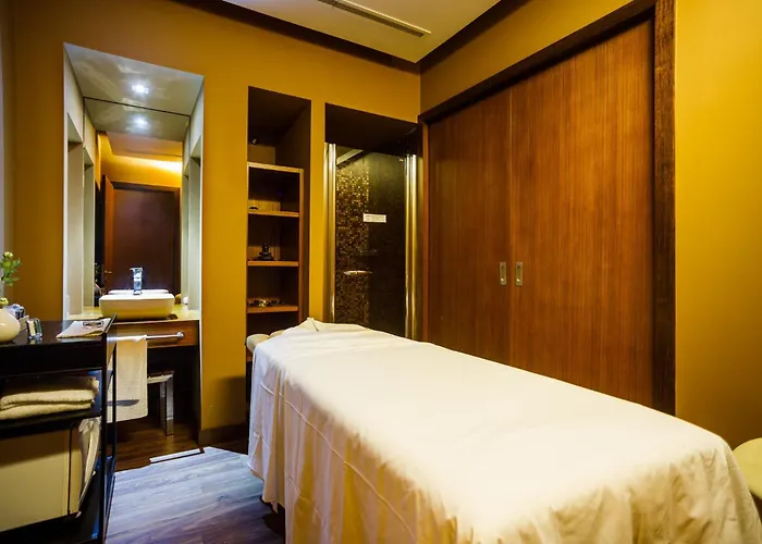 Axis Porto Business & Pedroucos (Porto)