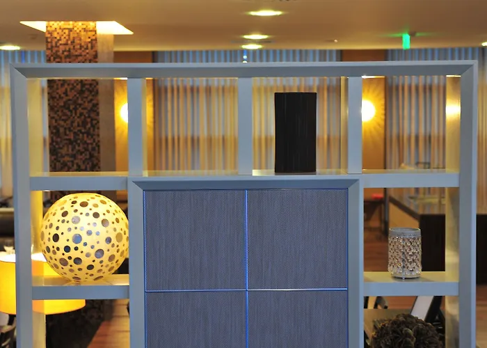 Axis Porto Business & Hotel 4*