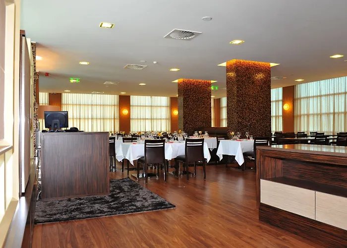 فندق Axis Porto Business &