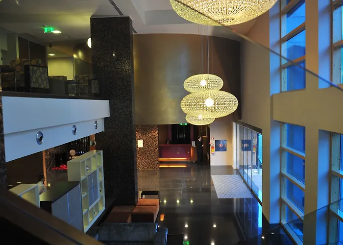 Axis Porto Business & فندق Pedroucos (Porto)