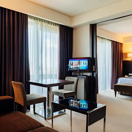 Otel Axis Porto Business & 4*